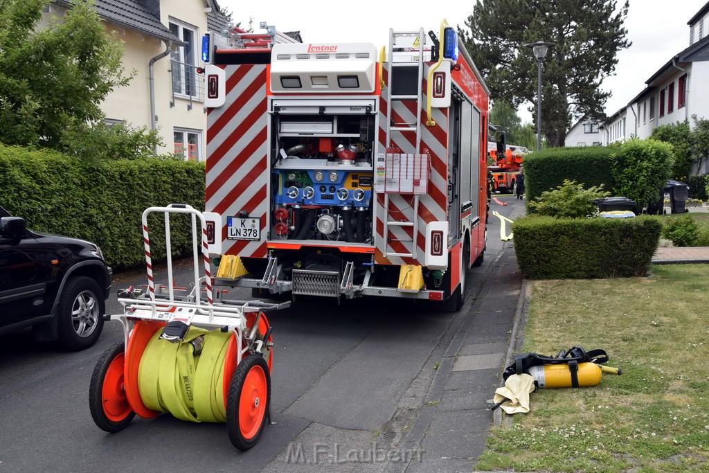 Feuer 2 Koeln Brueck Am Schildschen P25.JPG - Miklos Laubert